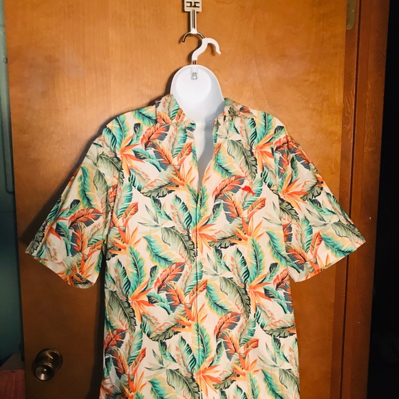 Tommy Bahama Other - Tommy Bahama Coconut Cream men’s shirt